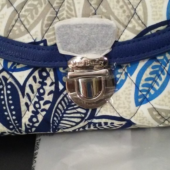 Vera Bradley Ultimate Wristlet 'Santiago' NWT NIP Quilted Floral Vegan Trim Blue - Picture 8 of 12